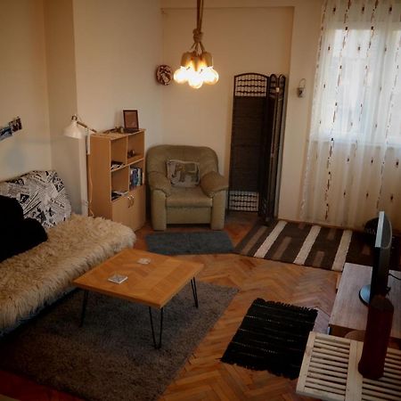 E-19 Home - Tradition Meets Tourism Призрен Екстериор снимка