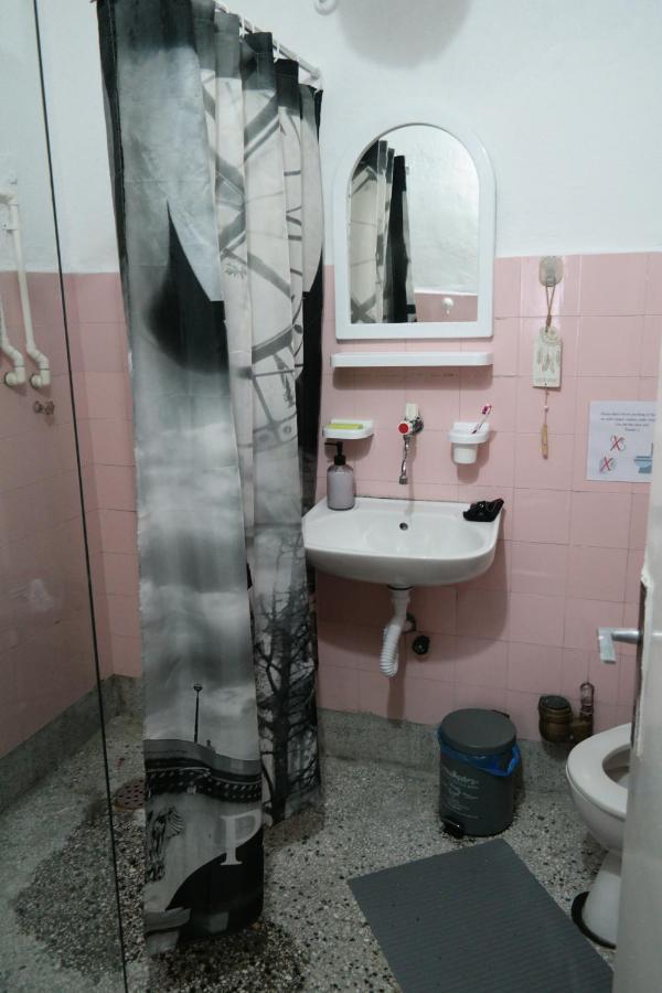 E-19 Home - Tradition Meets Tourism Призрен Екстериор снимка